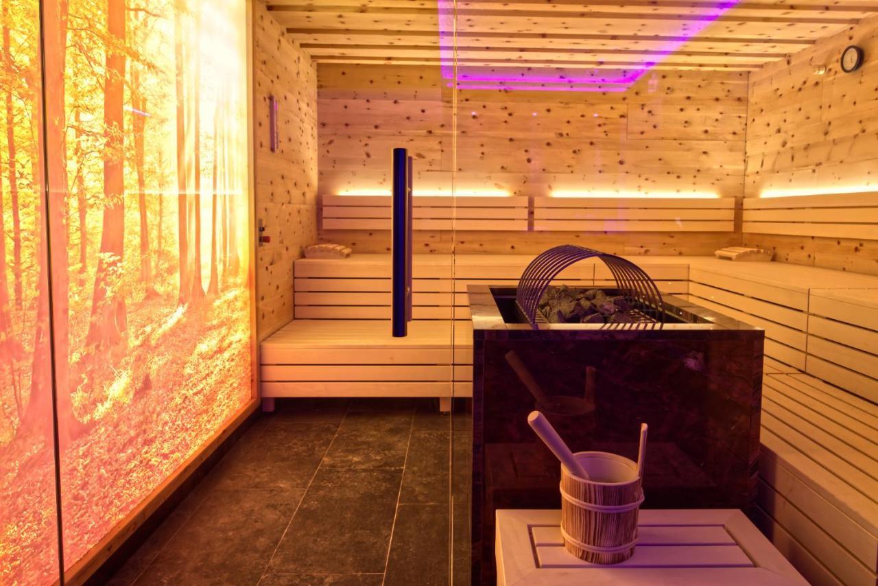 Bonfanti Design Hotel Chienes Exterior photo