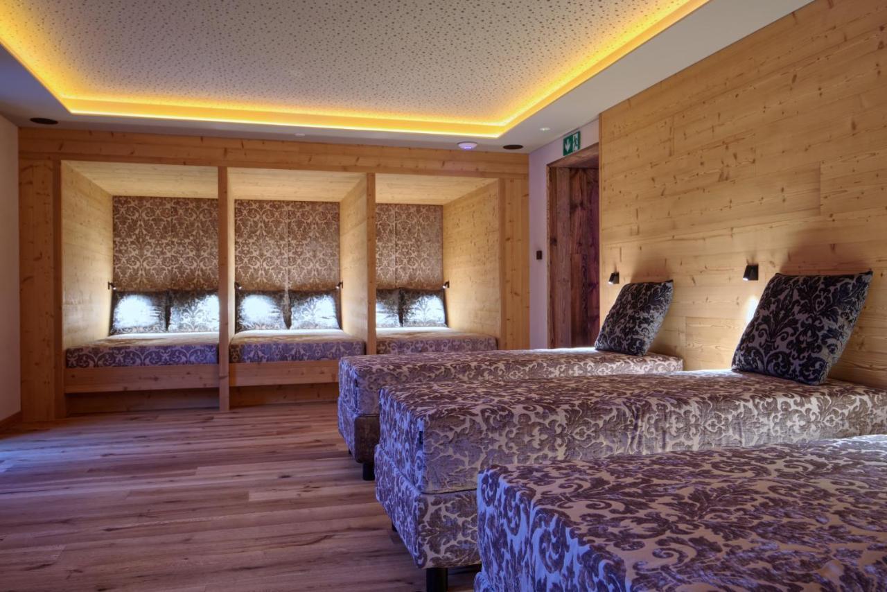 Bonfanti Design Hotel Chienes Exterior photo